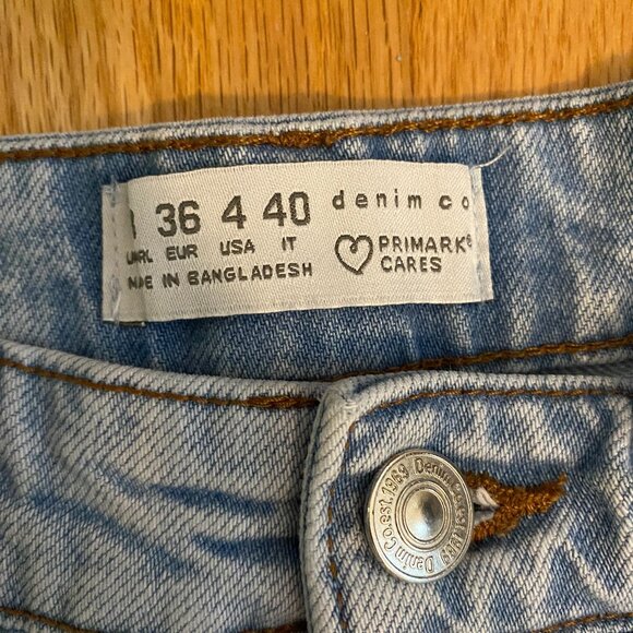 PRIMARK Light Blue Distressed Jeans with Front and Back Pockets Size 4 - Picture 4 of 7